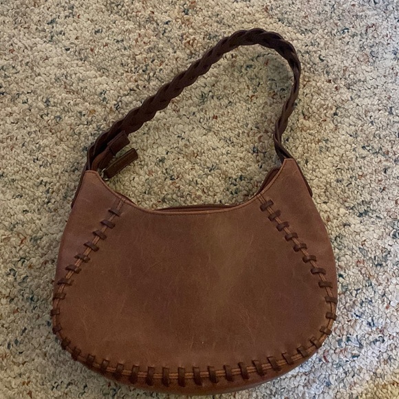 Chateau Purse - Picture 1 of 2